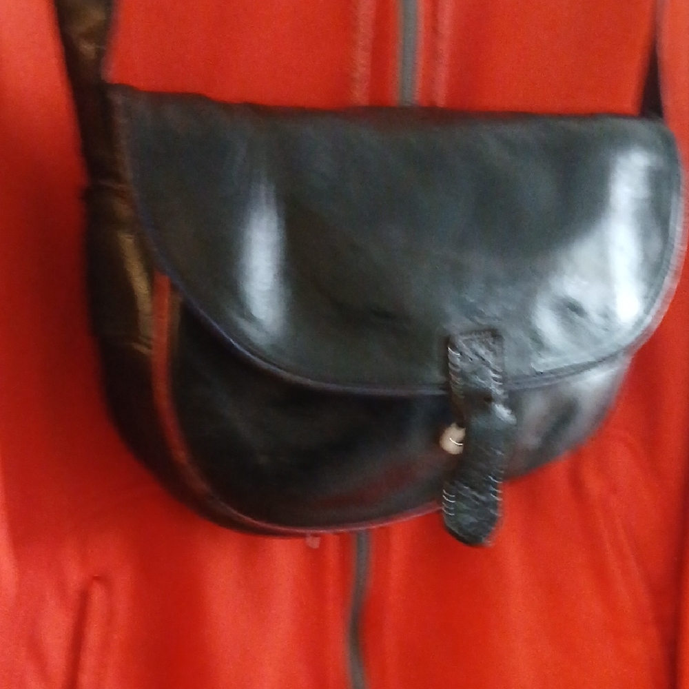 Vintage America Black Shoulder Bag